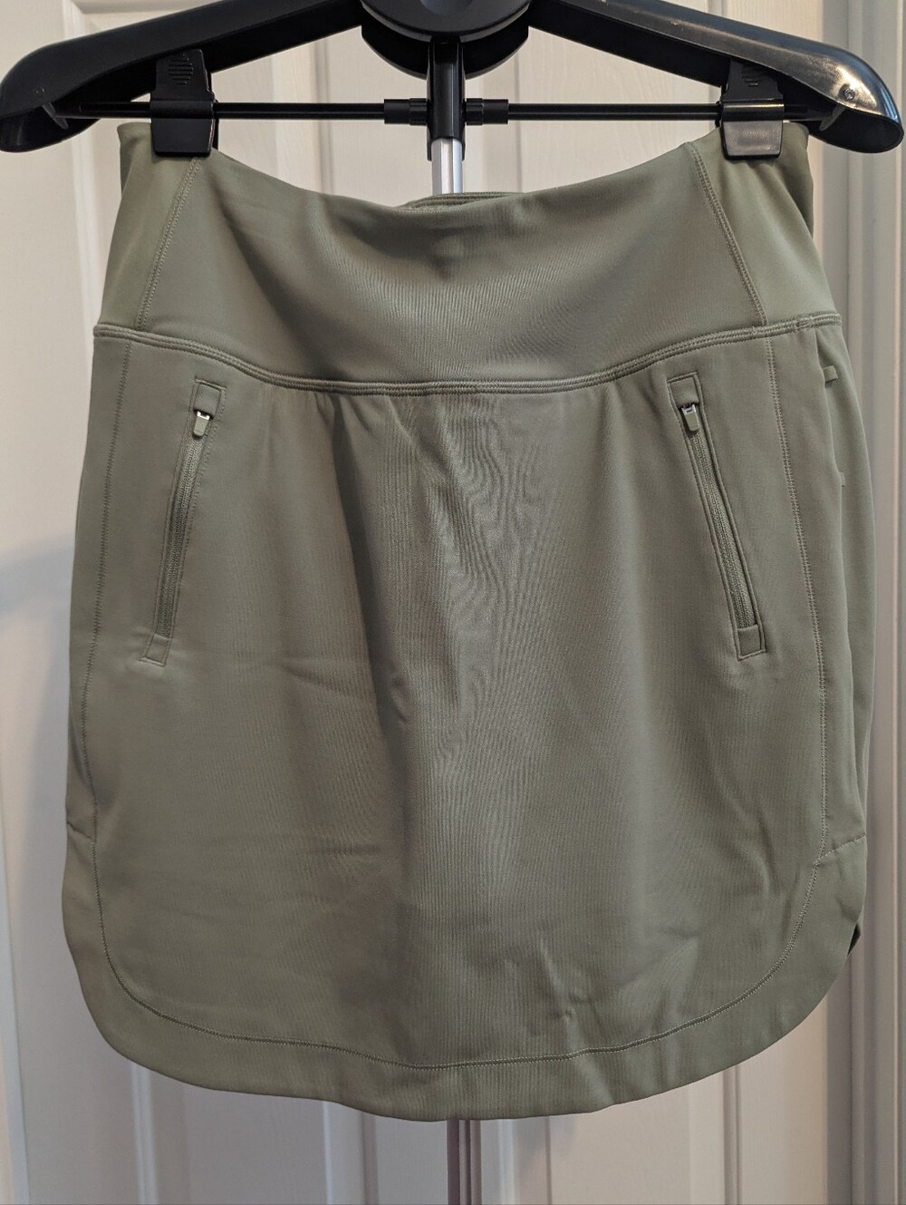 Athleta 18" Fairway Golf Skort with Zip Pockets